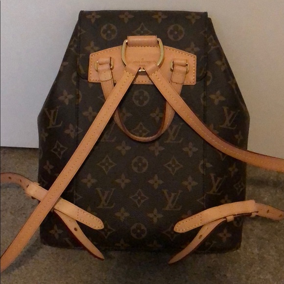 āSOLDāLouis Vuitton Montsouris backpack - Picture 2 of 7